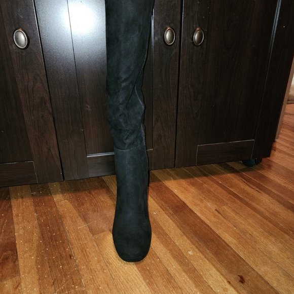 Platform Heeled Boot - Picture 2 of 8